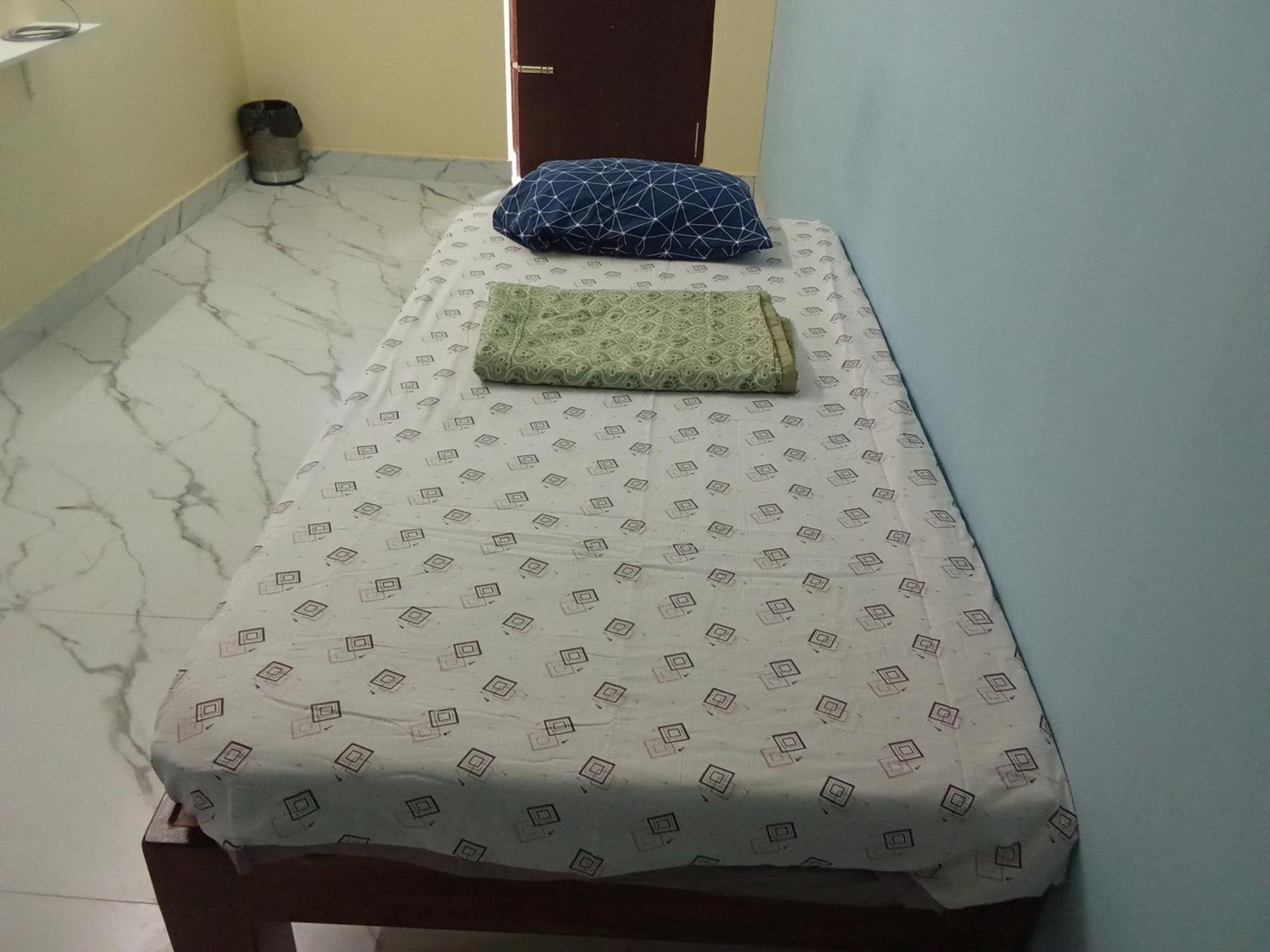 Sa Residency Hotel Tiruvannamalai Bagian luar foto