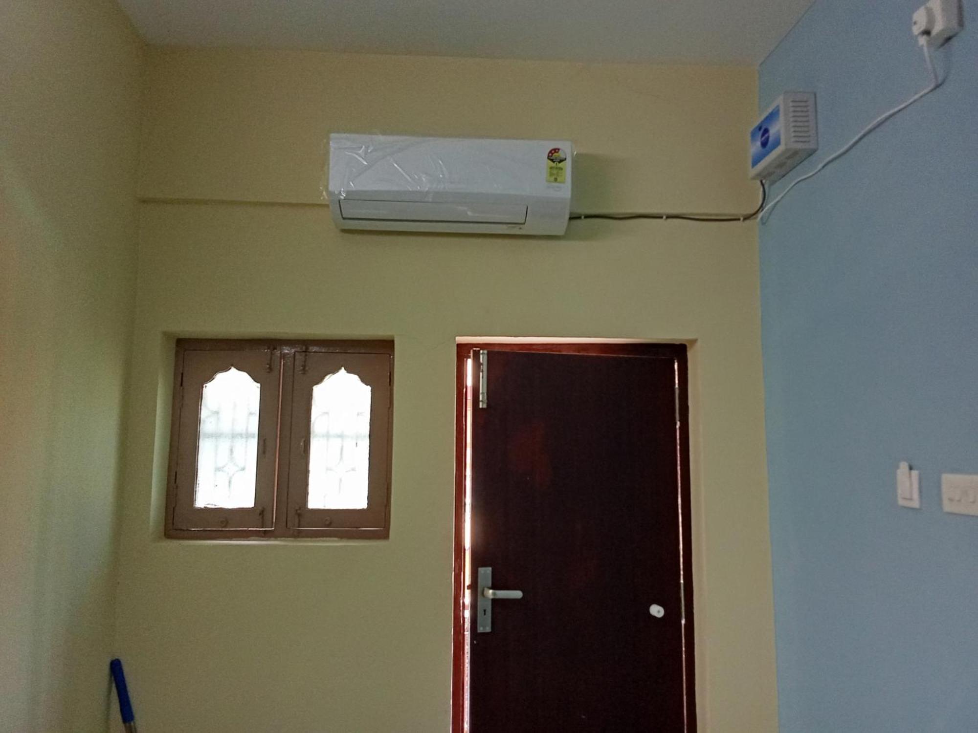 Sa Residency Hotel Tiruvannamalai Bagian luar foto